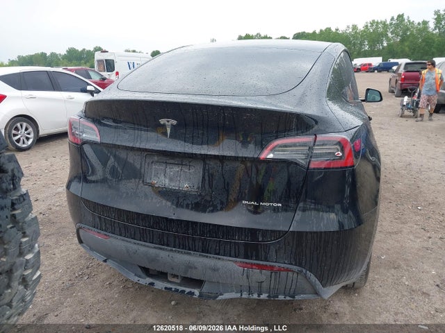 Tesla Model Y Long Range 2023 LRWYGDEE3PC066770 Image 16