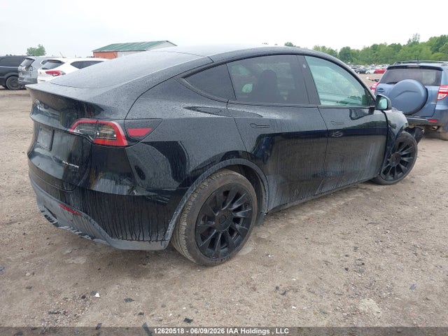 Tesla Model Y Long Range 2023 LRWYGDEE3PC066770 Image 4