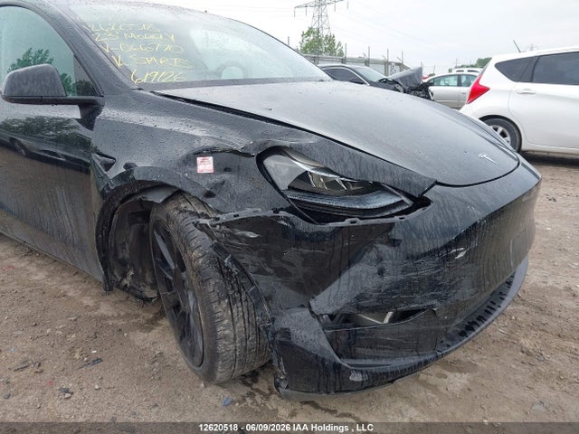 Tesla Model Y Long Range 2023 LRWYGDEE3PC066770 Image 6