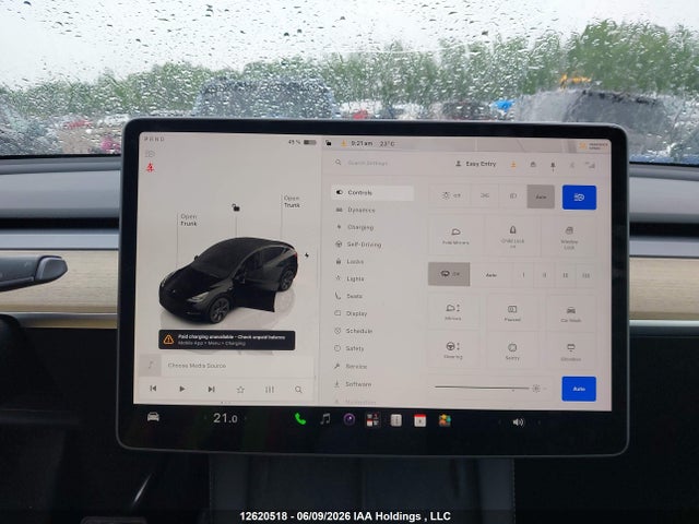 Tesla Model Y Long Range 2023 LRWYGDEE3PC066770 Image 7