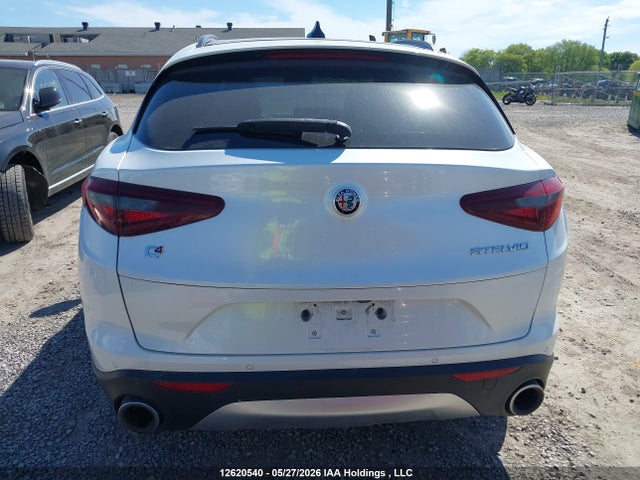 12620540 :رقم المزاد ، ZASFAKNN2J7C06346 vin ، 2018 Alfa Romeo Stelvio Ti Sport مزاد بيع