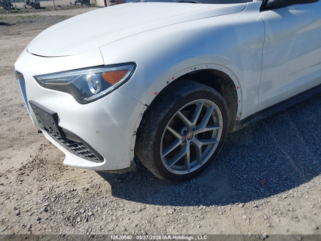 12620540 :رقم المزاد ، ZASFAKNN2J7C06346 vin ، 2018 Alfa Romeo Stelvio Ti Sport مزاد بيع