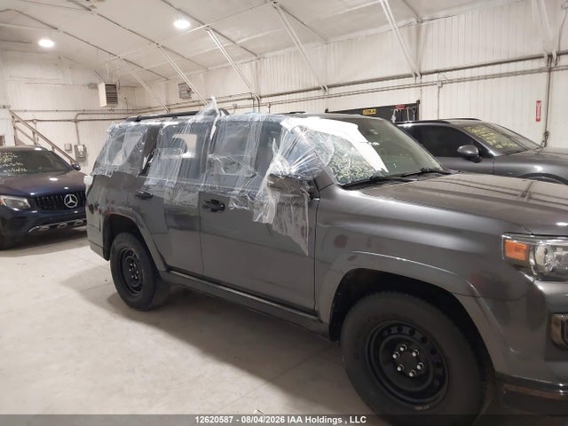 Продажа на аукционе авто 2021 Toyota 4runner Night Shade/limited, vin: JTEJU5JR4M5842850, номер лота: 12620587