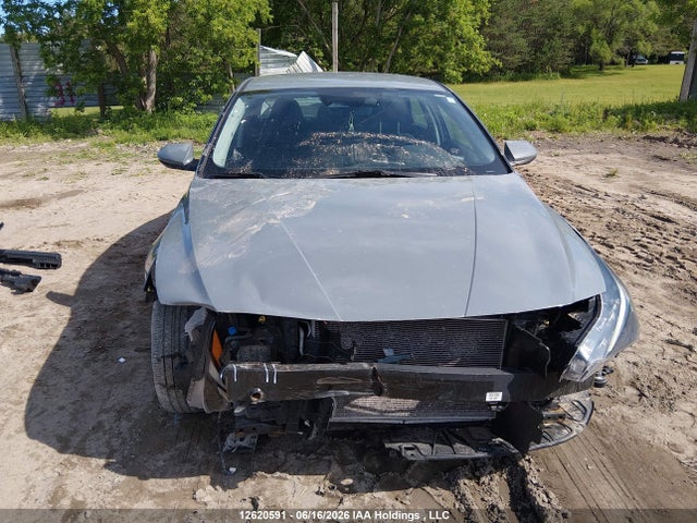12620591 :رقم المزاد ، KMHLM4AGXNU325299 vin ، 2022 Hyundai Elantra مزاد بيع