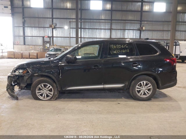 Продажа на аукционе авто 2020 Mitsubishi Outlander, vin: JA4AZ2A36LZ604807, номер лота: 12620615