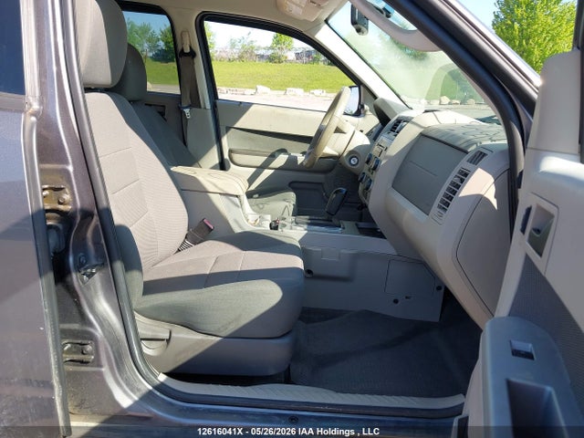 Продаж на аукціоні авто 2010 Ford Escape Xlt Automatic, vin: 1FMCU0DG4AKA27728, номер лоту: 12616041
