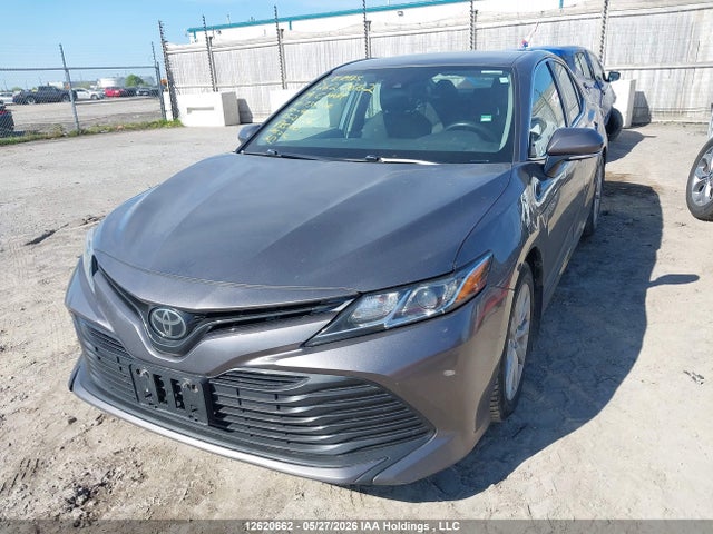 2019 Toyota Camry L/le/xle/se/xse მანქანა იყიდება აუქციონზე, vin: 4T1B11HK1KU735174, აუქციონის ნომერი: 12620662
