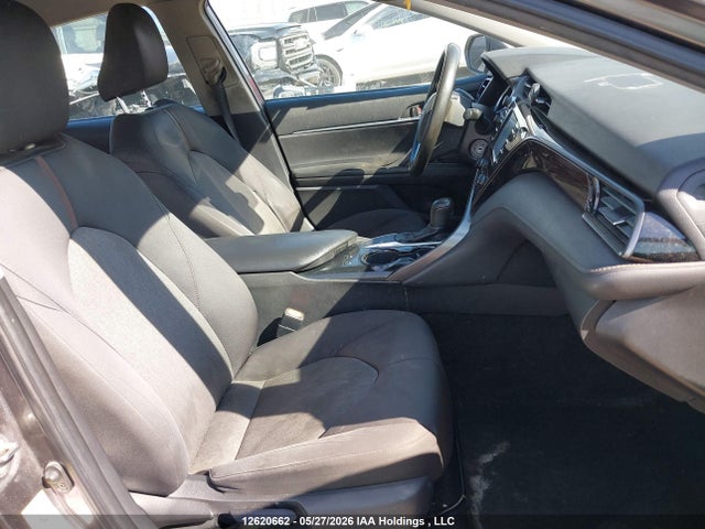 2019 Toyota Camry L/le/xle/se/xse მანქანა იყიდება აუქციონზე, vin: 4T1B11HK1KU735174, აუქციონის ნომერი: 12620662