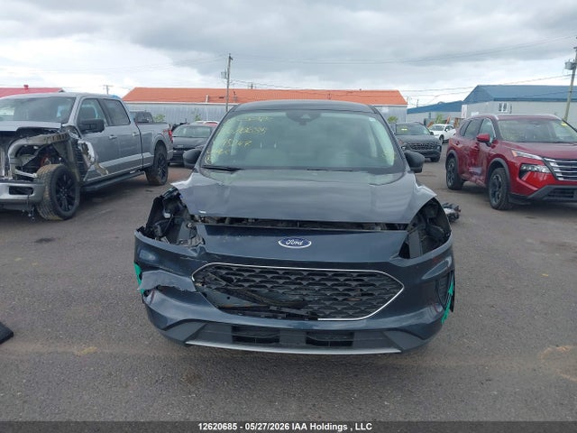 Продажа на аукционе авто 2022 Ford Escape Se, vin: 1FMCU9G67NUA95247, номер лота: 12620685