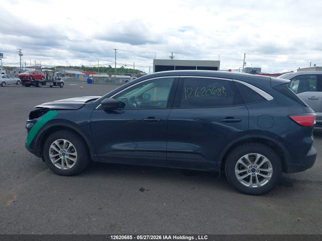 Продажа на аукционе авто 2022 Ford Escape Se, vin: 1FMCU9G67NUA95247, номер лота: 12620685