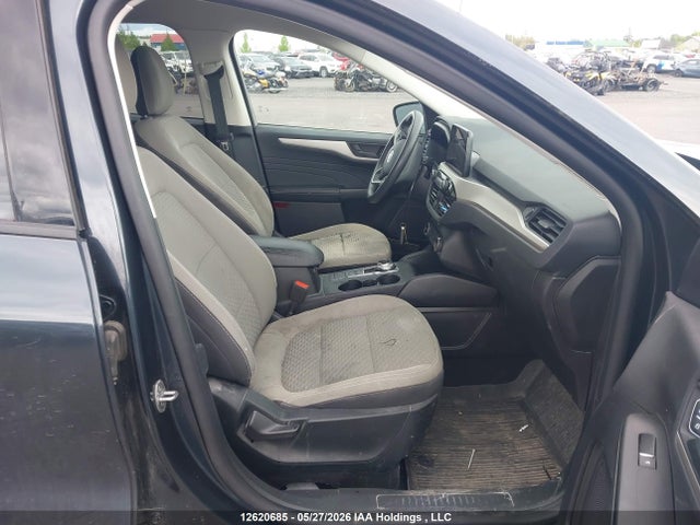 Продажа на аукционе авто 2022 Ford Escape Se, vin: 1FMCU9G67NUA95247, номер лота: 12620685