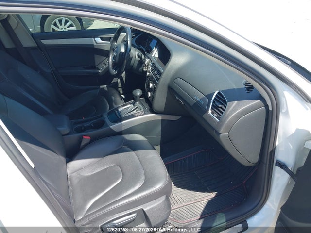 2013 Audi A4 2.0t მანქანა იყიდება აუქციონზე, vin: WAUBFCFL0DN004646, აუქციონის ნომერი: 12620758
