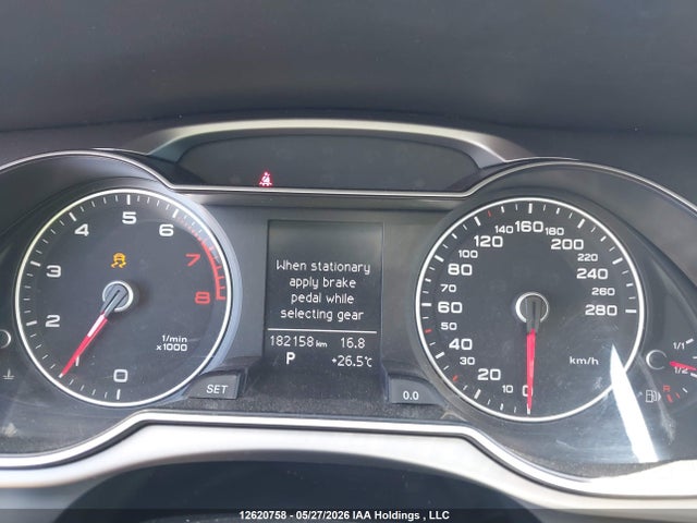 2013 Audi A4 2.0t მანქანა იყიდება აუქციონზე, vin: WAUBFCFL0DN004646, აუქციონის ნომერი: 12620758
