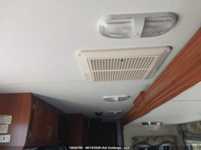 Продаж на аукціоні авто 2009 Fleetwood Wilderness, vin: 1ED1B282492904635, номер лоту: 12620765