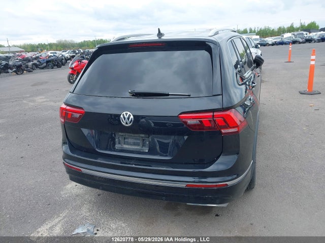 Продажа на аукционе авто 2021 Volkswagen Tiguan Sel Premium R-line, vin: 3VV4B7AX0MM040633, номер лота: 12620778