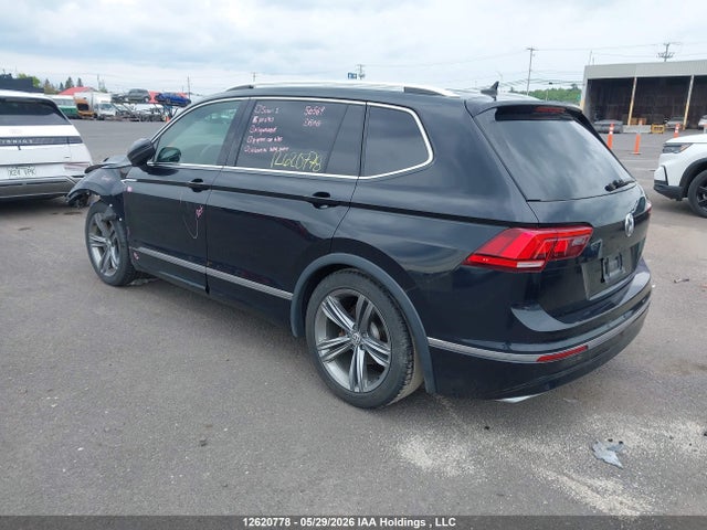 Продажа на аукционе авто 2021 Volkswagen Tiguan Sel Premium R-line, vin: 3VV4B7AX0MM040633, номер лота: 12620778