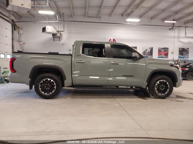 Продаж на аукціоні авто 2024 Toyota Tundra Crewmax Limited, vin: 5TFJA5DB8RX136245, номер лоту: 12620789