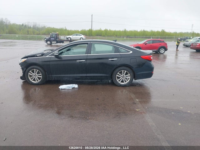 2015 Hyundai Sonata Se მანქანა იყიდება აუქციონზე, vin: 5NPE24AF9FH252139, აუქციონის ნომერი: 12620810