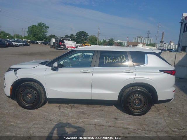 Продаж на аукціоні авто 2024 Mitsubishi Outlander Se/black Edition/ralliart, vin: JA4J4VA87RZ635617, номер лоту: 12620812