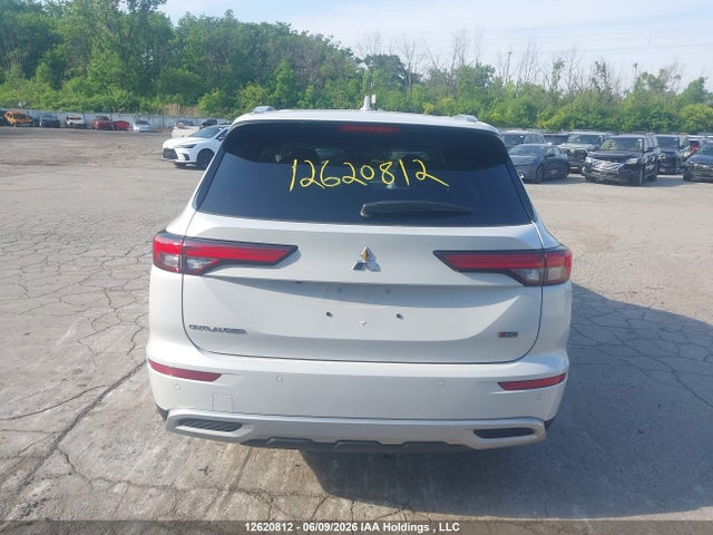 Продаж на аукціоні авто 2024 Mitsubishi Outlander Se/black Edition/ralliart, vin: JA4J4VA87RZ635617, номер лоту: 12620812