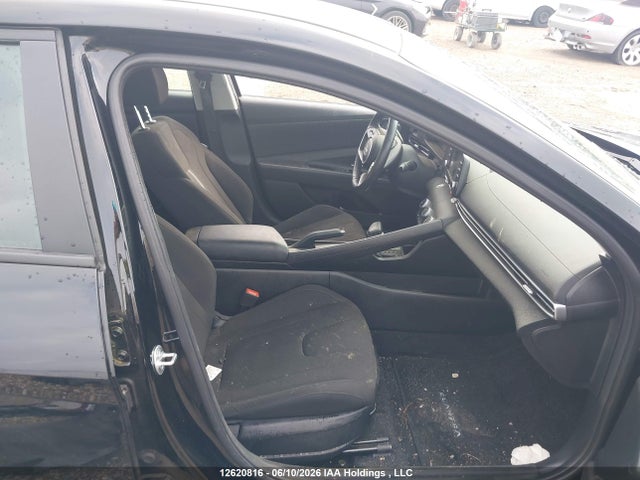 KMHLM4DG5SU902540 Hyundai Elantra Preferred