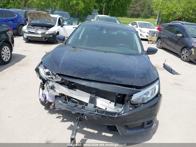 12620823 :رقم المزاد ، 2HGFC2F67JH029647 vin ، 2018 Honda Civic Se مزاد بيع