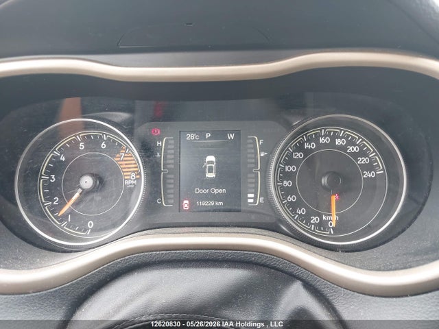 2018 Jeep Cherokee Latitude მანქანა იყიდება აუქციონზე, vin: 1C4PJMCX4JD597546, აუქციონის ნომერი: 12620830