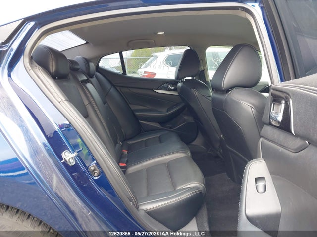 1N4AA6AP0GC446163 Nissan Maxima Platinum/sl/sr/sv