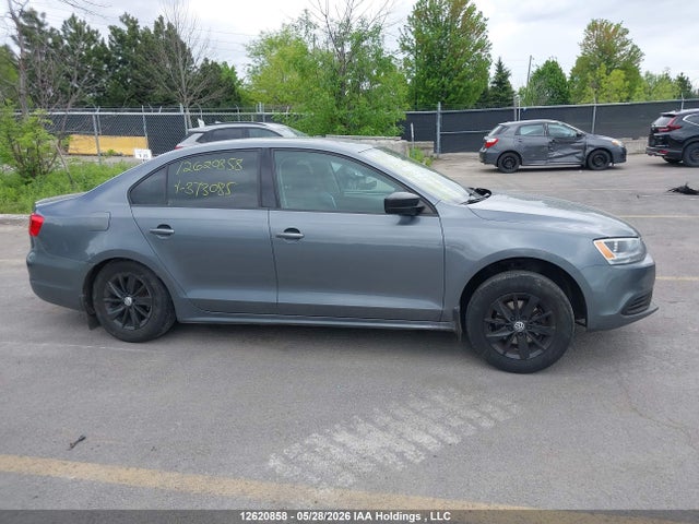 12620858 :رقم المزاد ، 3VW2K7AJ7DM373085 vin ، 2013 Volkswagen Jetta مزاد بيع