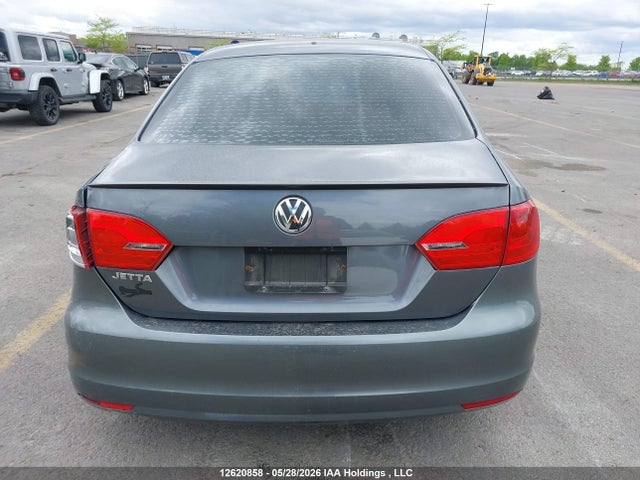 12620858 :رقم المزاد ، 3VW2K7AJ7DM373085 vin ، 2013 Volkswagen Jetta مزاد بيع