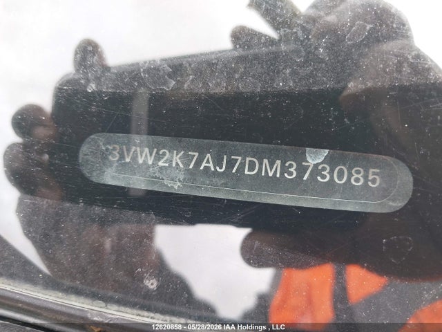 12620858 :رقم المزاد ، 3VW2K7AJ7DM373085 vin ، 2013 Volkswagen Jetta مزاد بيع