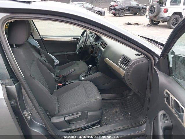 12620858 :رقم المزاد ، 3VW2K7AJ7DM373085 vin ، 2013 Volkswagen Jetta مزاد بيع