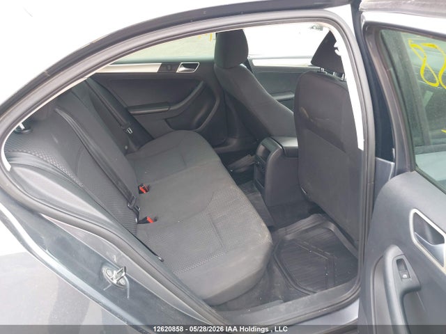 12620858 :رقم المزاد ، 3VW2K7AJ7DM373085 vin ، 2013 Volkswagen Jetta مزاد بيع