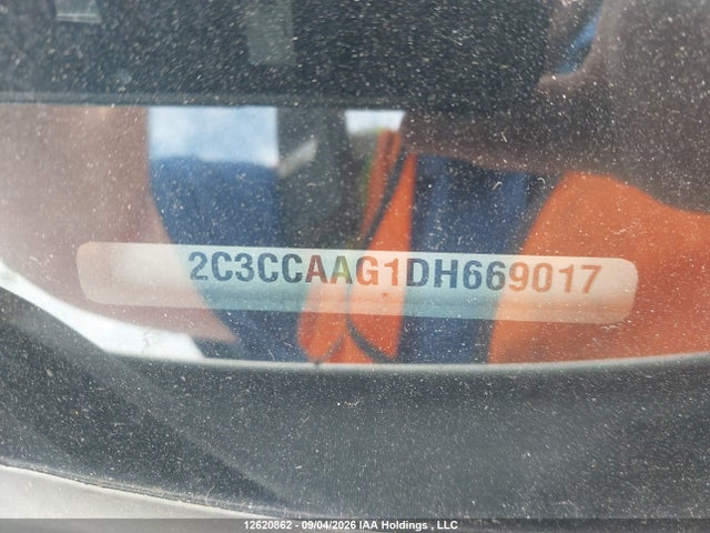 2013 Chrysler 300c მანქანა იყიდება აუქციონზე, vin: 2C3CCAAG1DH669017, აუქციონის ნომერი: 12620862