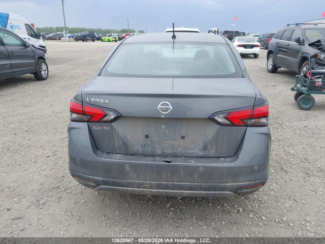 12620867 :رقم المزاد ، 3N1CN8DV7ML872383 vin ، 2021 Nissan Versa S مزاد بيع