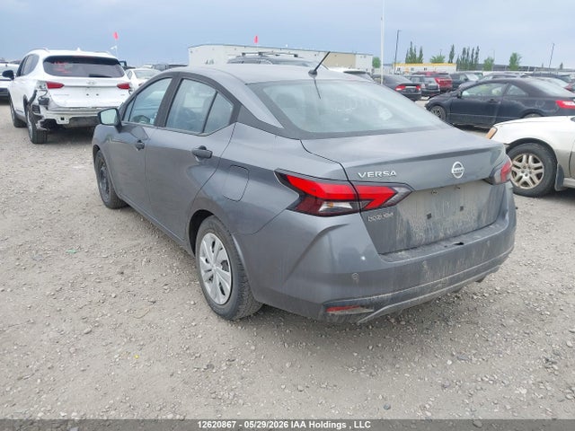 12620867 :رقم المزاد ، 3N1CN8DV7ML872383 vin ، 2021 Nissan Versa S مزاد بيع