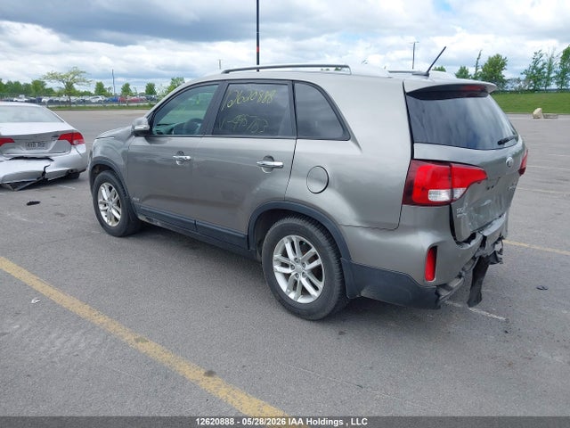 KIA Sorento 2014 5XYKTCA63EG495753 Image 3