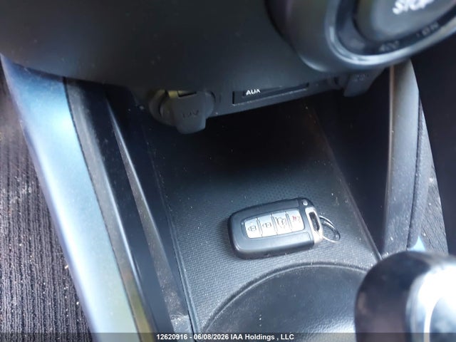KMHTC6AE5GU278182 Hyundai Veloster Turbo