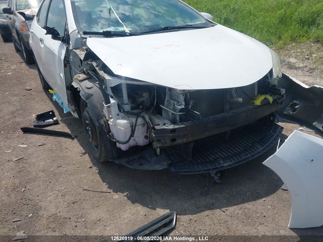 Toyota Corolla 2016 2T1BURHE8GC639857 Image 18
