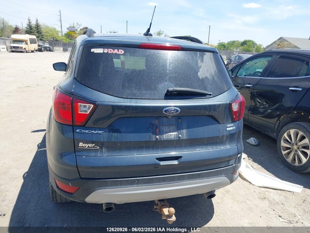 1FMCU9HD3KUC14520 Ford ESCAPE SEL
