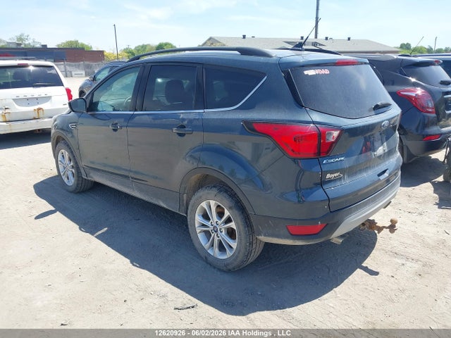 1FMCU9HD3KUC14520 Ford ESCAPE SEL