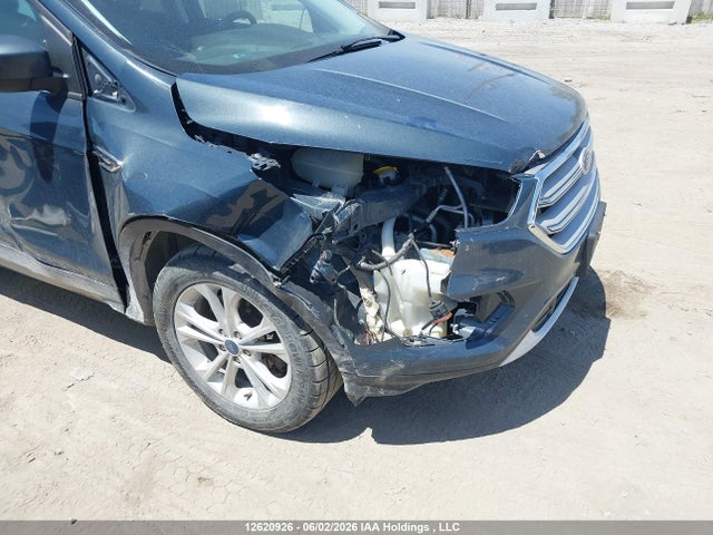 1FMCU9HD3KUC14520 Ford ESCAPE SEL