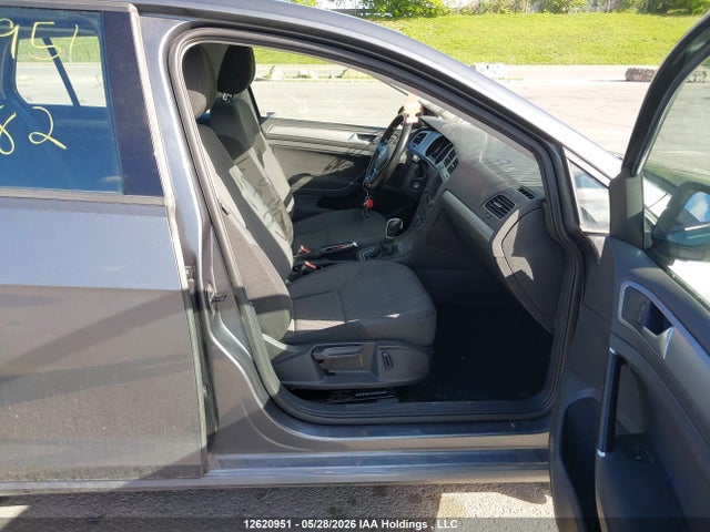 Продаж на аукціоні авто 2017 Volkswagen Golf 1.8 Tsi Comfortline/1.8 Tsi Highline/1.8 Tsi Trendline, vin: 3VW217AUXHM047882, номер лоту: 12620951