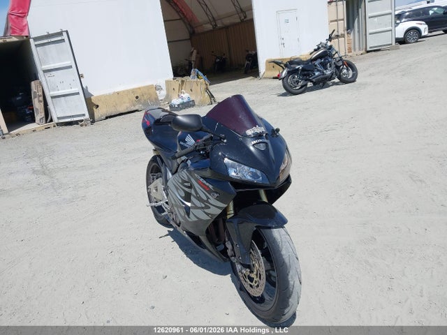 Продажа на аукционе авто 2005 Honda Cbr600 Rr, vin: JH2PC37265M200077, номер лота: 12620961