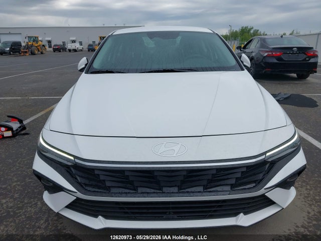 2025 Hyundai Elantra Essential მანქანა იყიდება აუქციონზე, vin: KMHLM4DG9SU952793, აუქციონის ნომერი: 12620973