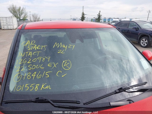 12620989 :رقم المزاد ، KNDJ33AU4N7184615 vin ، 2022 Kia Soul Ex مزاد بيع