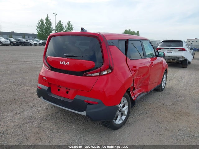 12620989 :رقم المزاد ، KNDJ33AU4N7184615 vin ، 2022 Kia Soul Ex مزاد بيع