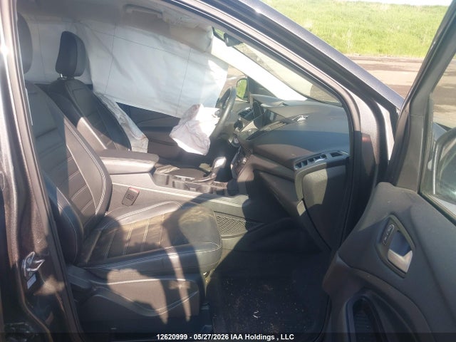 1FMCU0HD2JUB91645 Ford ESCAPE SEL