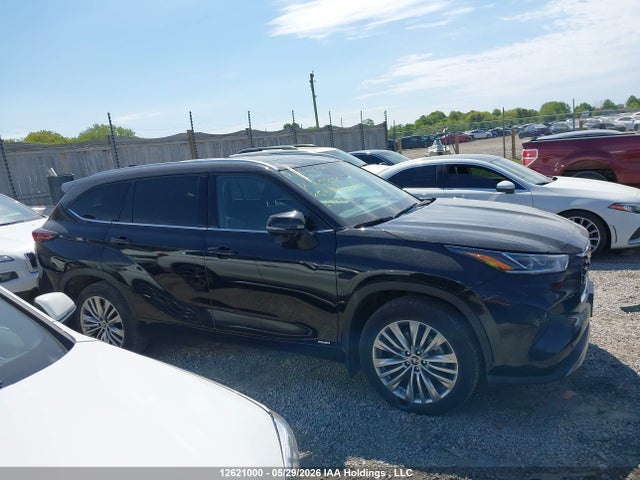 Продаж на аукціоні авто 2025 Toyota Highlander, vin: 5TDEBRCH6SS655656, номер лоту: 12621000