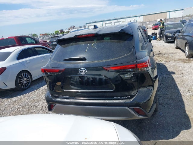 Продаж на аукціоні авто 2025 Toyota Highlander, vin: 5TDEBRCH6SS655656, номер лоту: 12621000